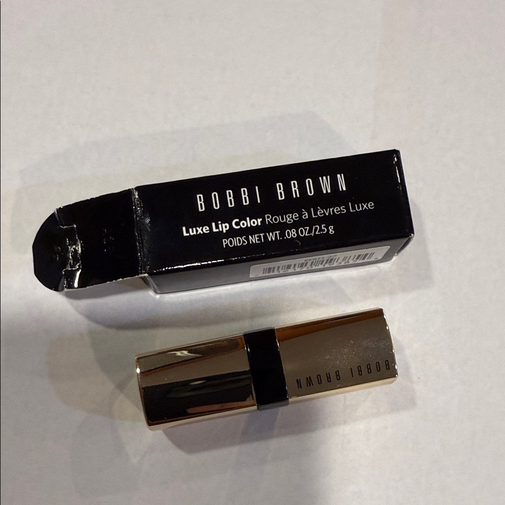 Bobbi Brown Lipstick